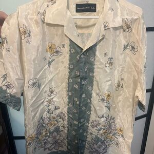 Abercrombie mens shirt.